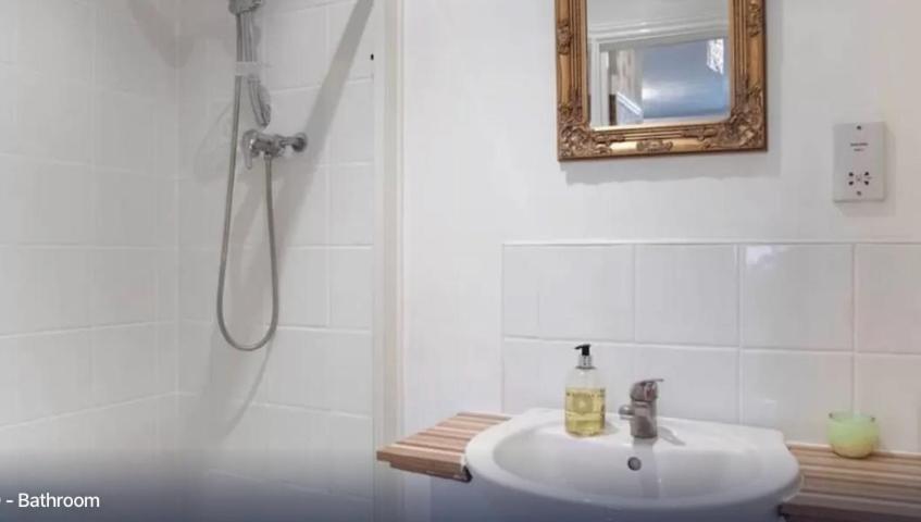 Lynbrook Guest House Londen Buitenkant foto